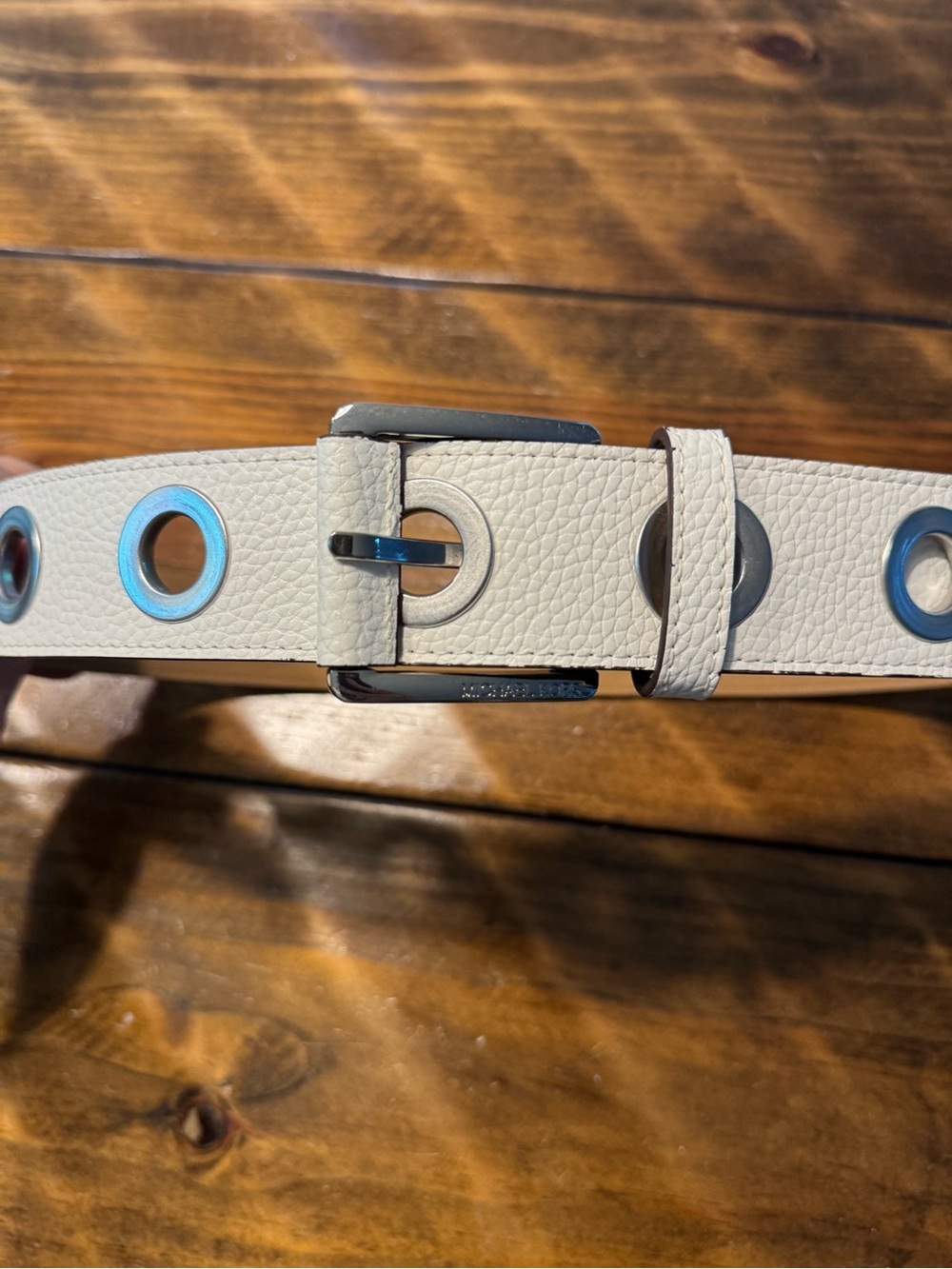 Michael Kors White Genuine Leather Belt with Silver Large Rings. Size Medium - Picture 2 of 8
